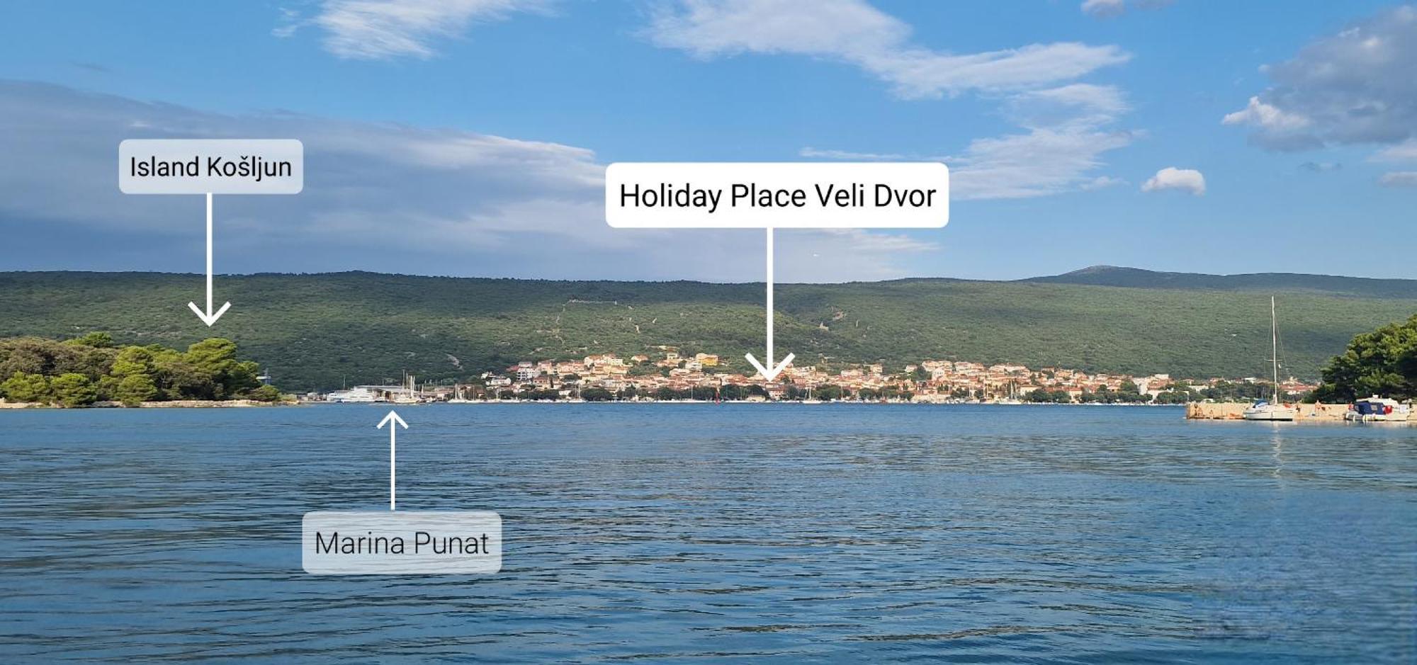 Holiday Place Veli Dvor - Vacation House With Private Garden In Old Town Punat Bagian luar foto